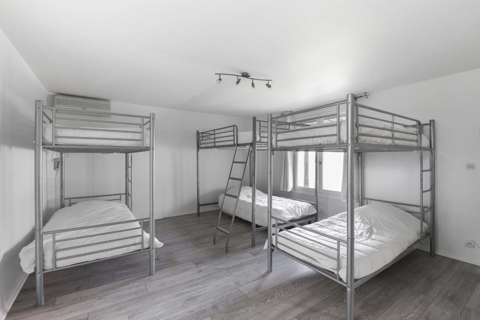 Les Cabanes Parisiennes - Chalets 1H30 From Paris - 62P Сент-Женевьев-де-Буа Экстерьер фото