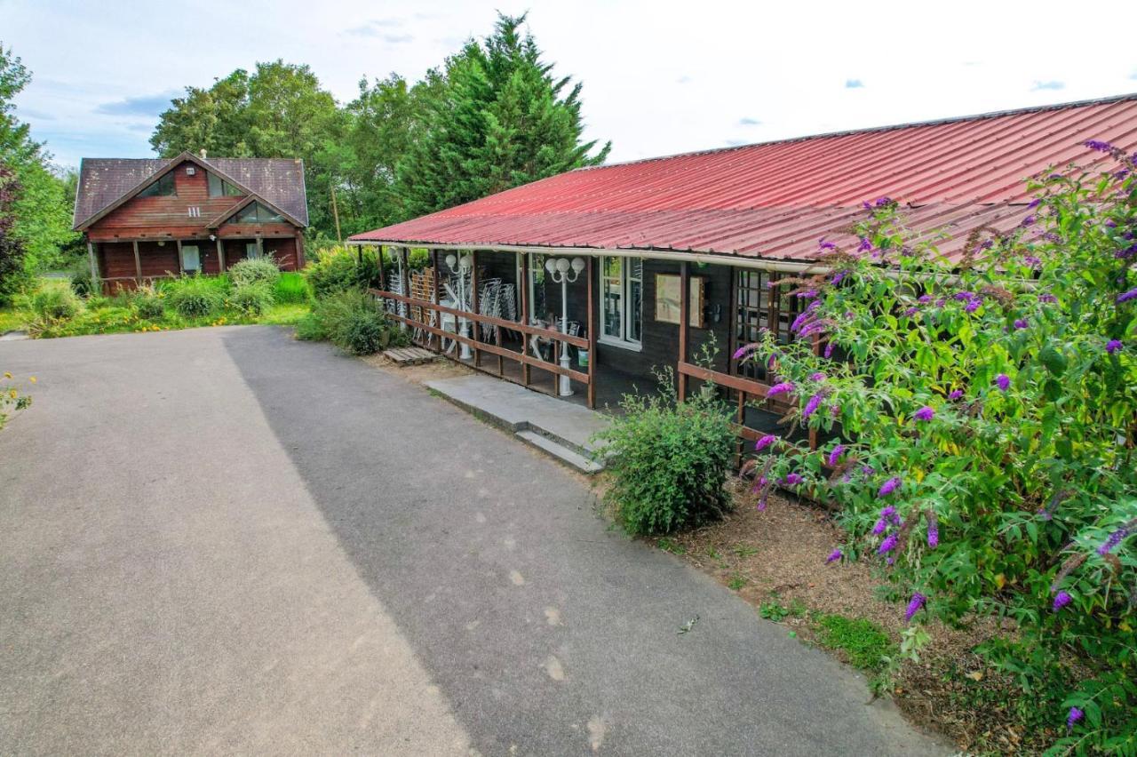 Les Cabanes Parisiennes - Chalets 1H30 From Paris - 62P Сент-Женевьев-де-Буа Экстерьер фото